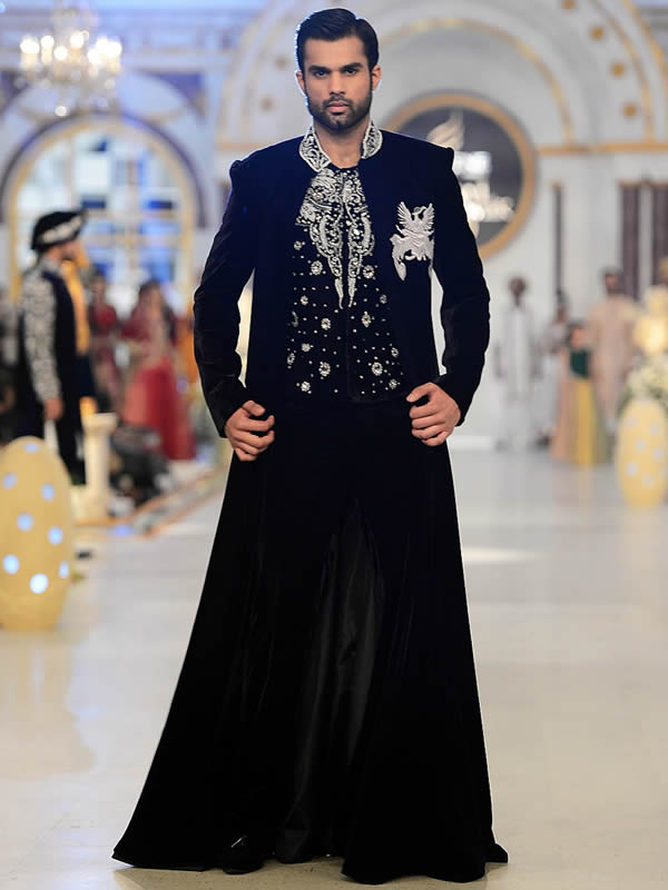 Stylish Black Velvet Sherwani Suit